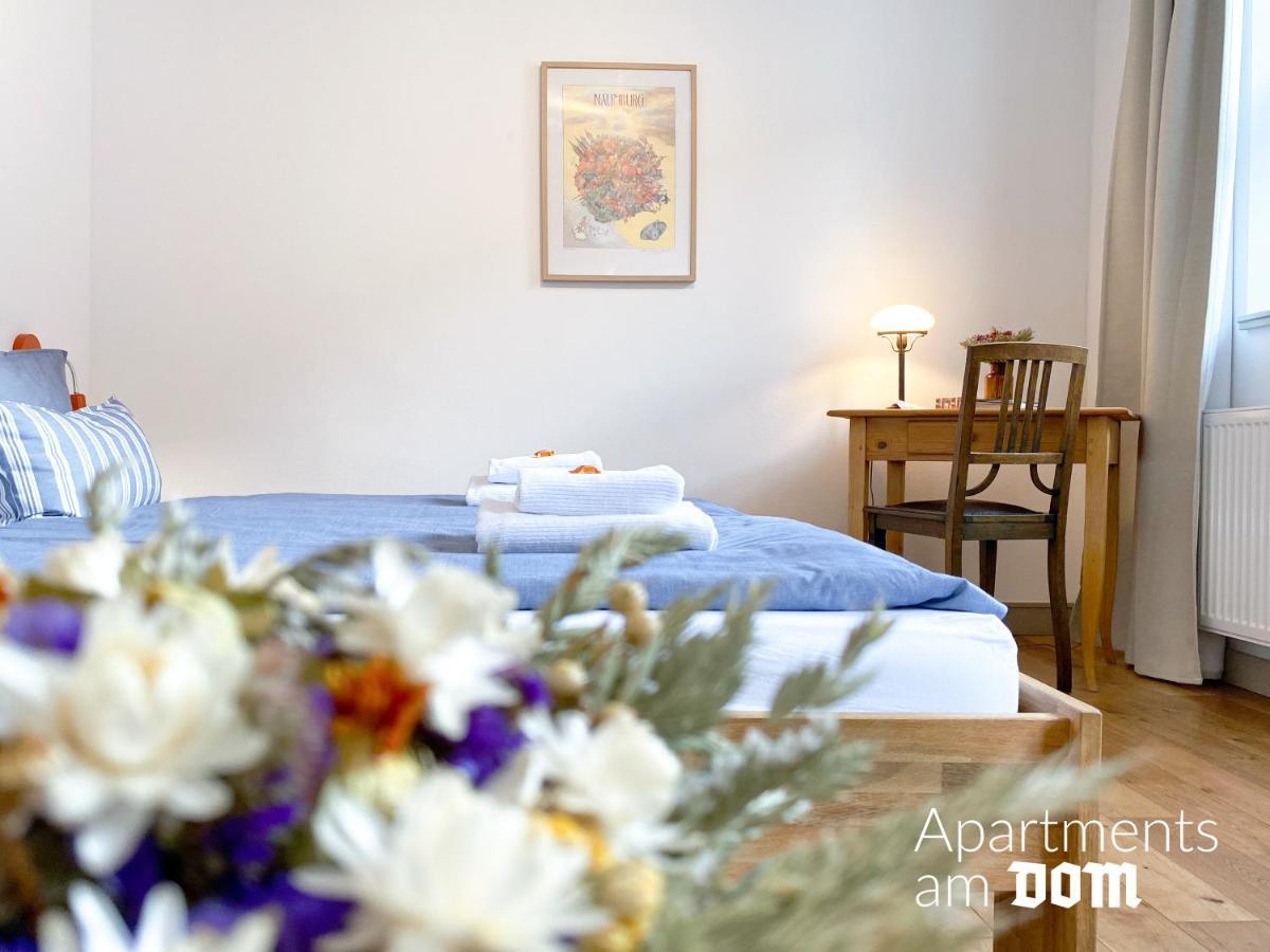 Apartments Am Dom Наумбург Екстер'єр фото