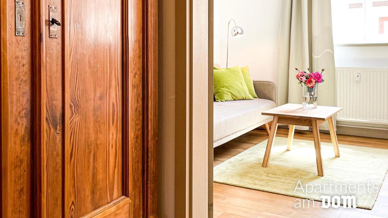 Apartments Am Dom Наумбург Екстер'єр фото