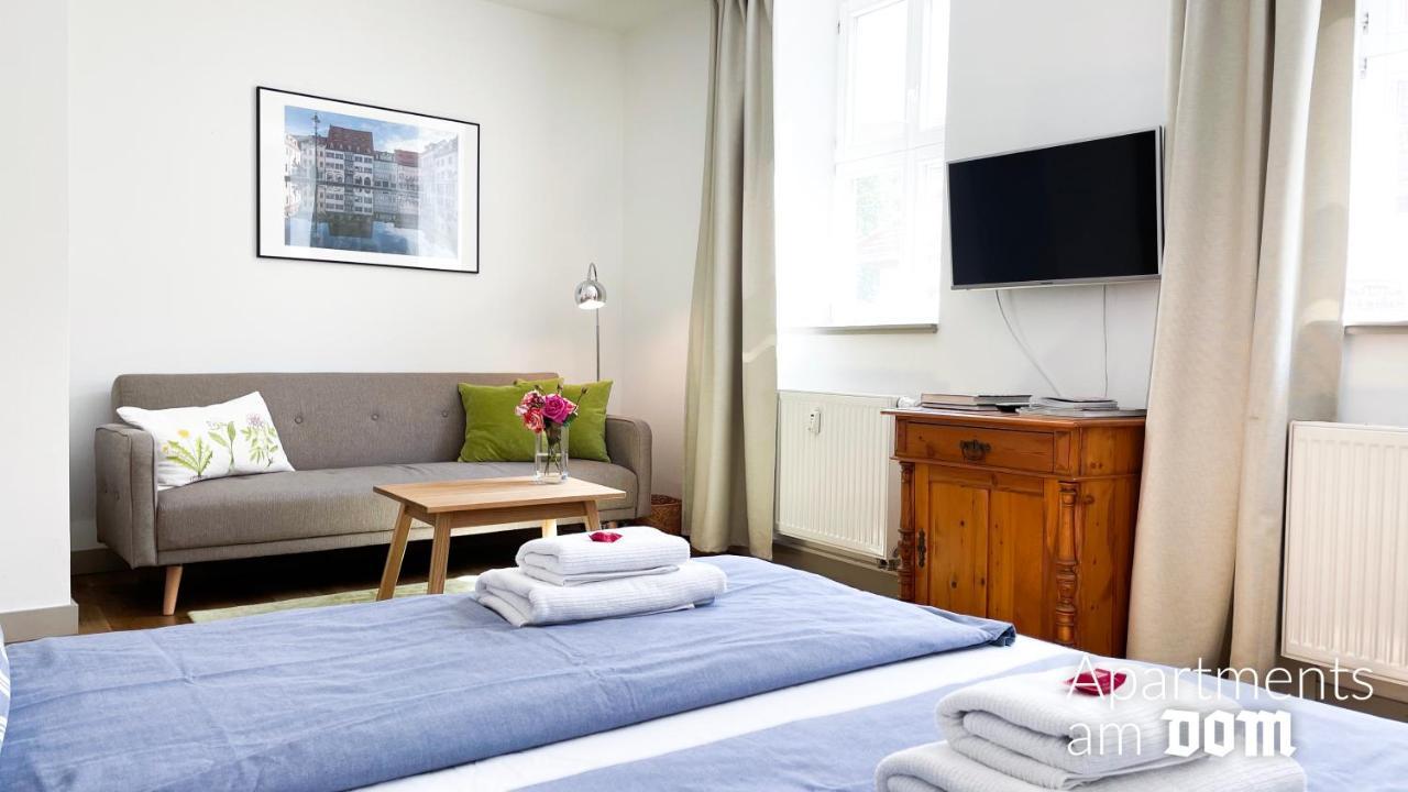 Apartments Am Dom Наумбург Екстер'єр фото