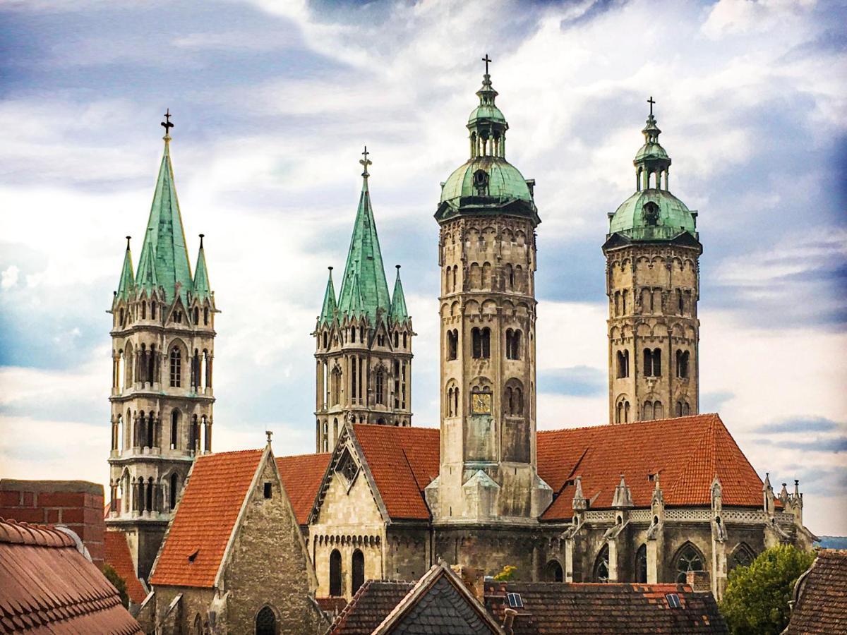 Apartments Am Dom Наумбург Екстер'єр фото